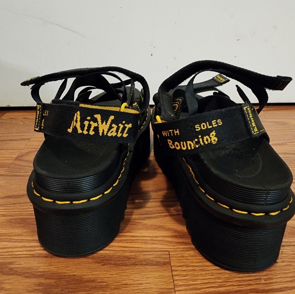 Dr Martens Velcro Strap Platform Sandals SIZE 7 - Picture 3 of 5